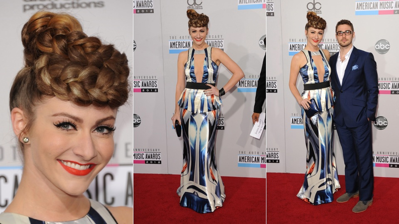 Illustration for article titled Glittery Gowns and Hideous Hair at the American Music Awards